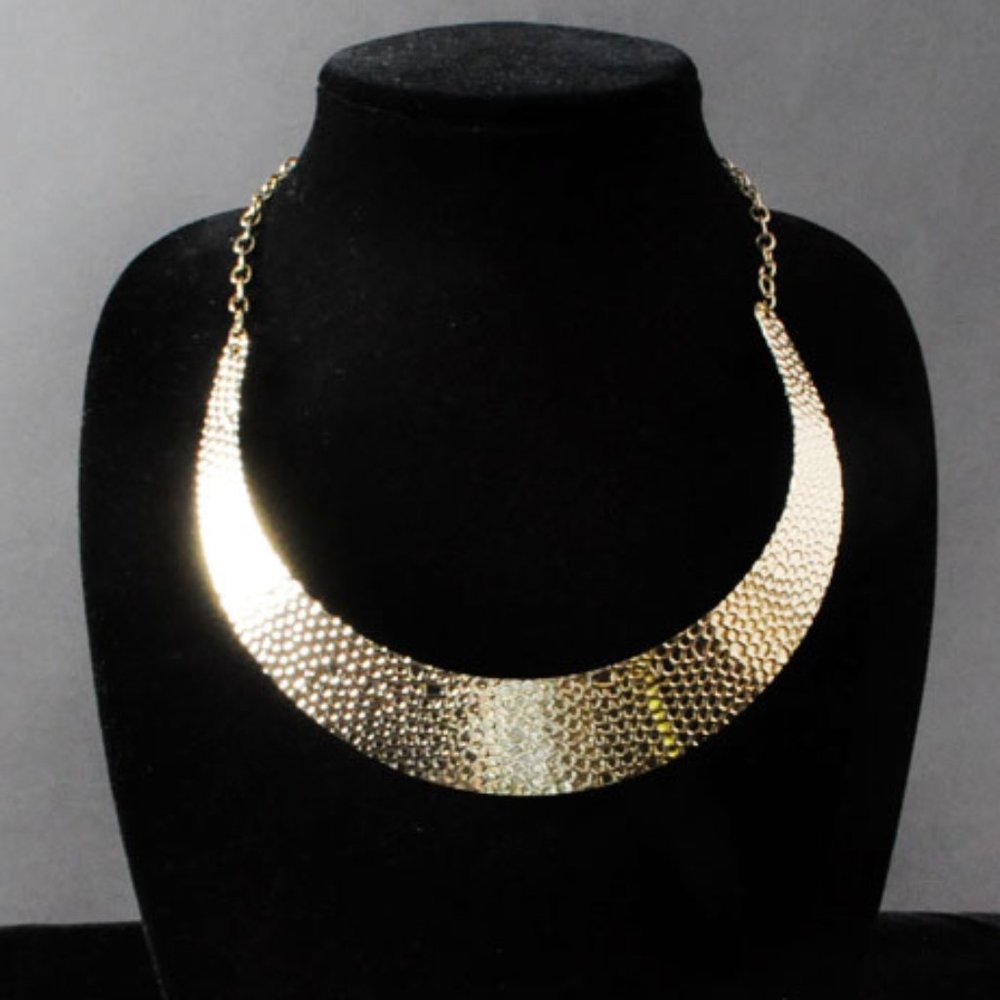 Egyptian Gold Metal Bib Choker Collar Chunky Chain Pendant Statement Necklace